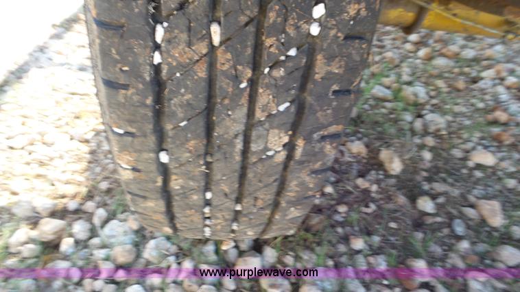 image for item J8410 Superior Broom DT80J broom