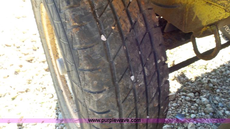 image for item J8410 Superior Broom DT80J broom