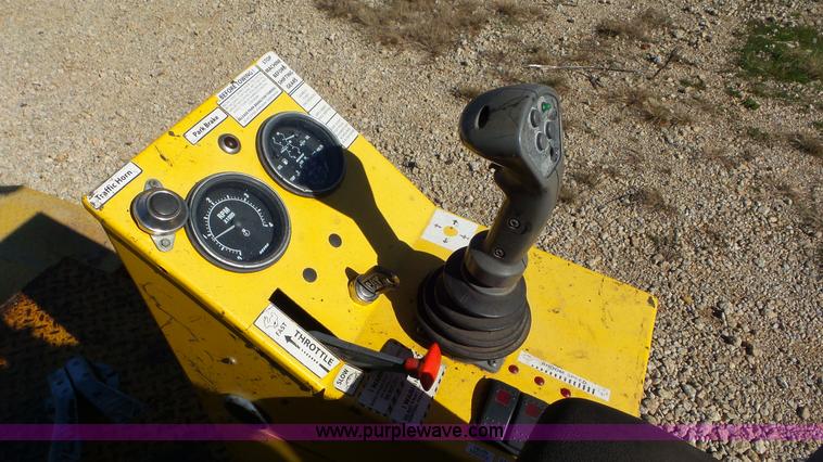 image for item J8411 Superior Broom DT80J broom