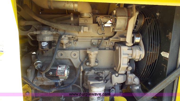 image for item J8411 Superior Broom DT80J broom