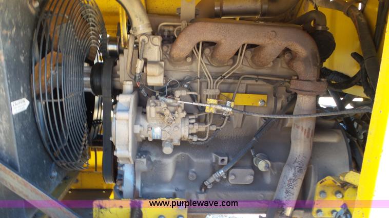 image for item J8411 Superior Broom DT80J broom