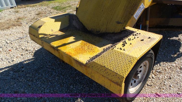 image for item J8411 Superior Broom DT80J broom