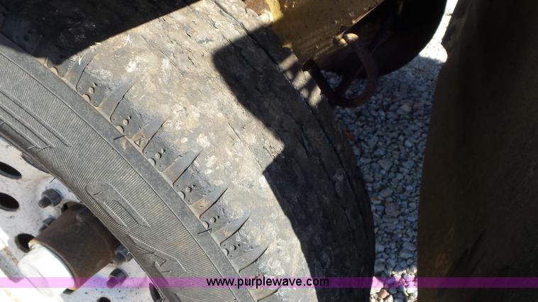 image for item J8411 Superior Broom DT80J broom