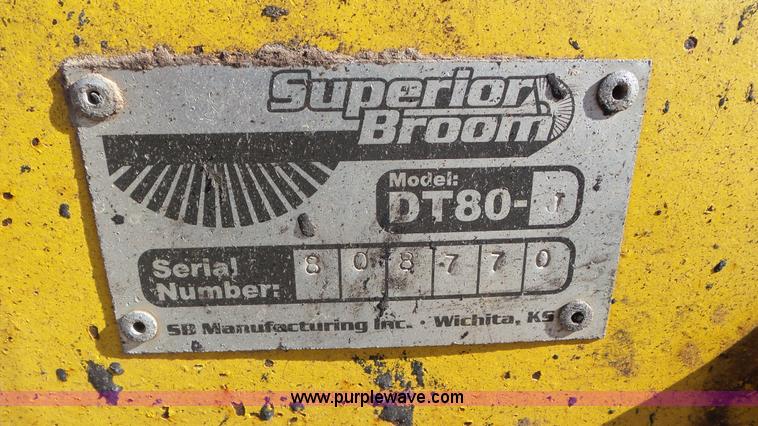 image for item J8411 Superior Broom DT80J broom