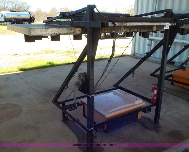 image for item J8413 Solar Tech arrow board