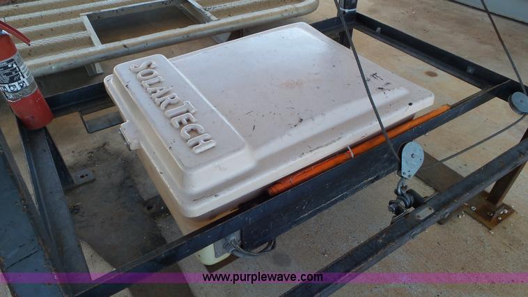 image for item J8413 Solar Tech arrow board