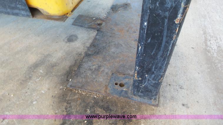 image for item J8413 Solar Tech arrow board