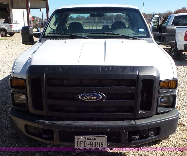 image for item J8414 2008 Ford F250 XL SuperCab pickup truck