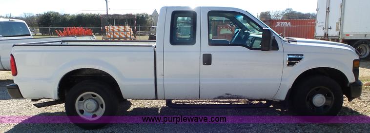 image for item J8414 2008 Ford F250 XL SuperCab pickup truck