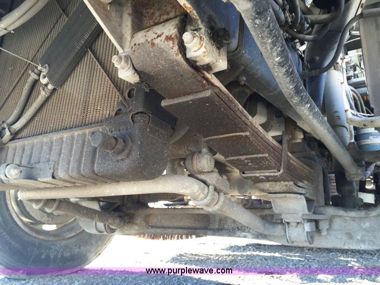 image for item J8415 1989 Ford Elgin Crosseind Series G street sweeper