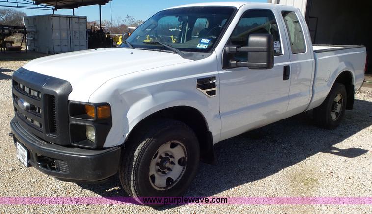 image for item J8417 2008 Ford F250 XL SuperCab pickup truck