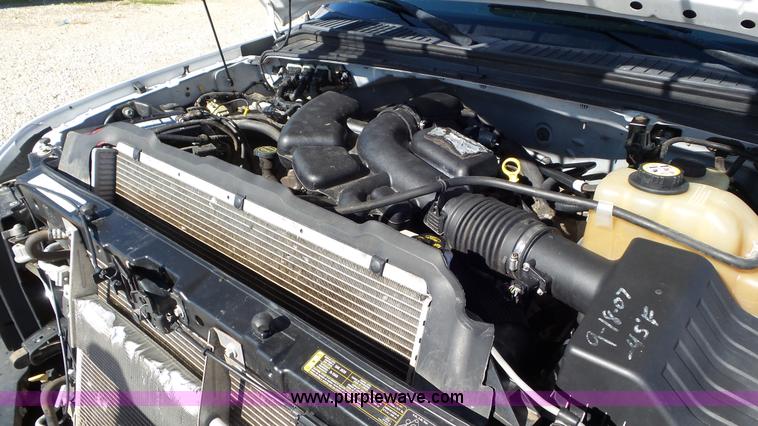 image for item J8417 2008 Ford F250 XL SuperCab pickup truck