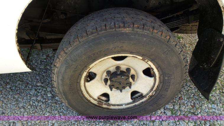 image for item J8417 2008 Ford F250 XL SuperCab pickup truck