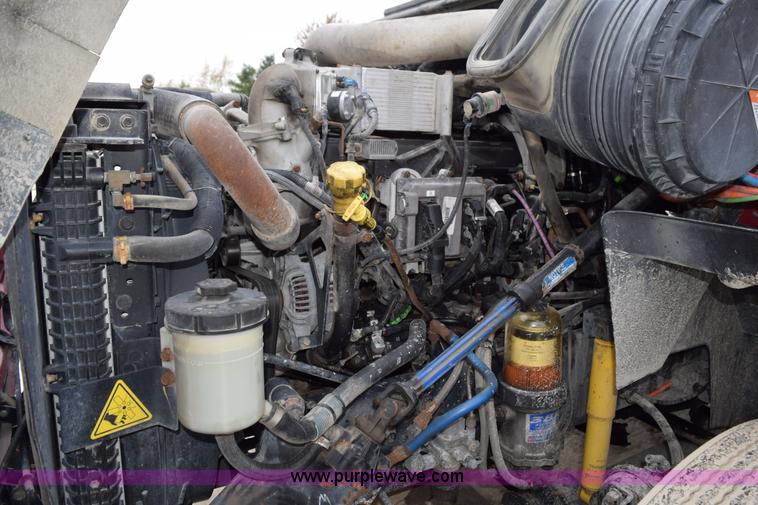 image for item J8465 2010 International ProStar semi truck