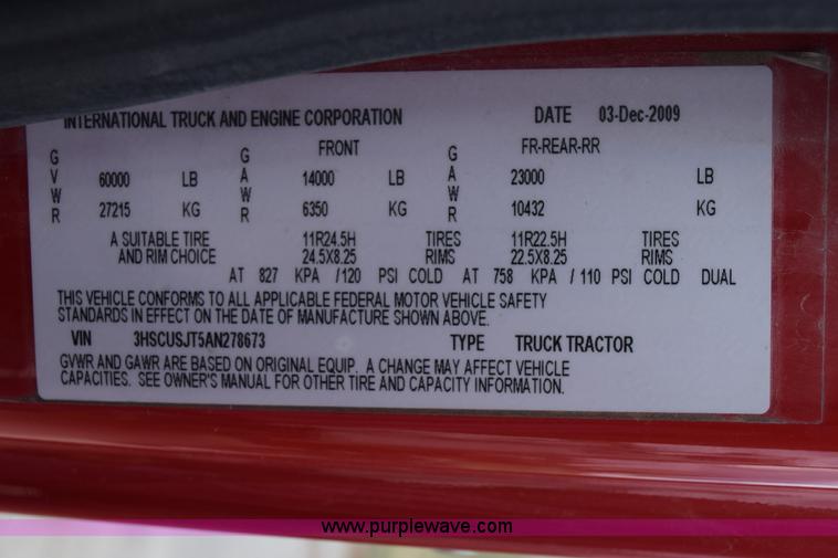 image for item J8465 2010 International ProStar semi truck