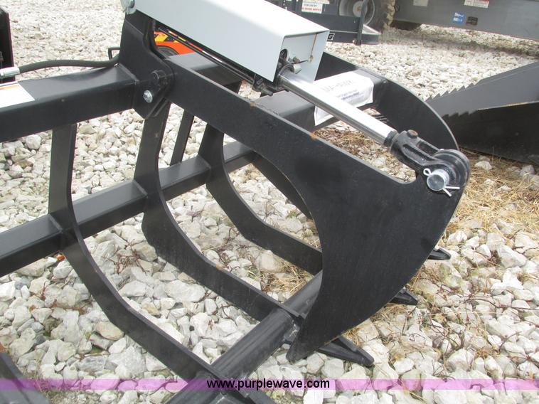 image for item J8758 Tomahawk grapple bucket