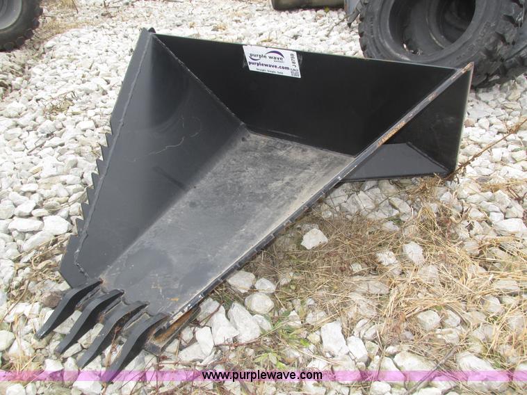 image for item J8759 Tomahawk skid steer stump bucket