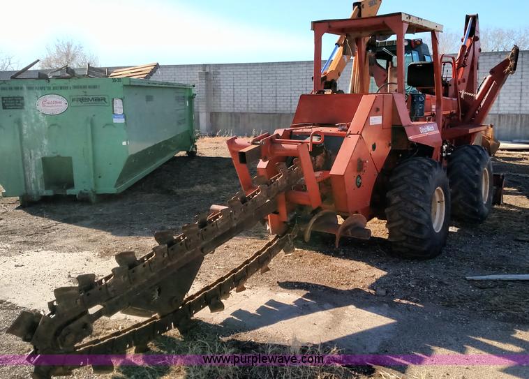image for item K1171 1983 Ditch Witch 6510 trencher