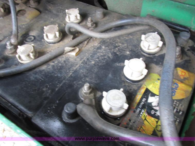 image for item K2247 1999 Genie Z-30/20N boom lift