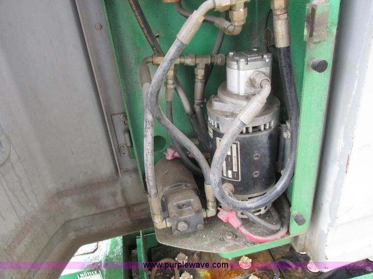 image for item K2247 1999 Genie Z-30/20N boom lift