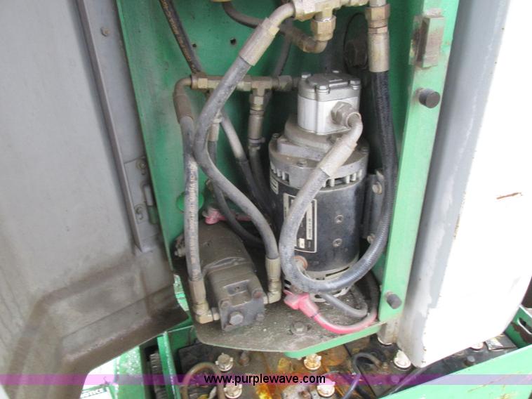 image for item K2247 1999 Genie Z-30/20N boom lift