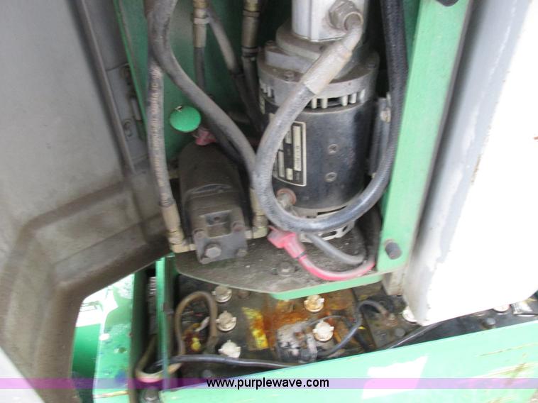 image for item K2247 1999 Genie Z-30/20N boom lift