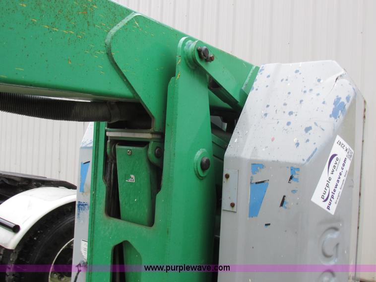 image for item K2247 1999 Genie Z-30/20N boom lift