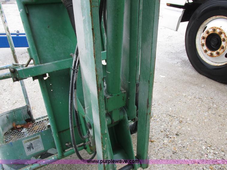 image for item K2247 1999 Genie Z-30/20N boom lift