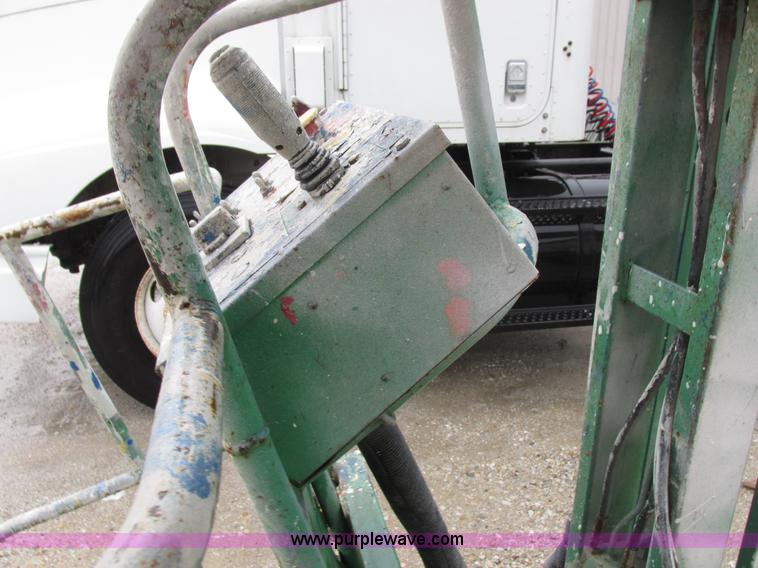 image for item K2247 1999 Genie Z-30/20N boom lift