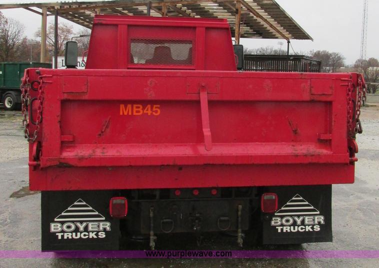 image for item K5205 2006 International DuraStar 4300 dump truck