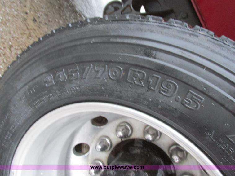 image for item K5205 2006 International DuraStar 4300 dump truck