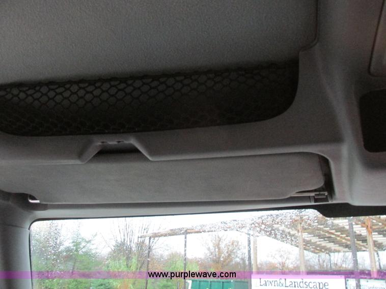 image for item K5205 2006 International DuraStar 4300 dump truck