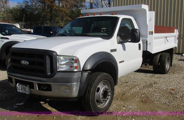 image for item K5206 2006 Ford F450 Super Duty dump truck