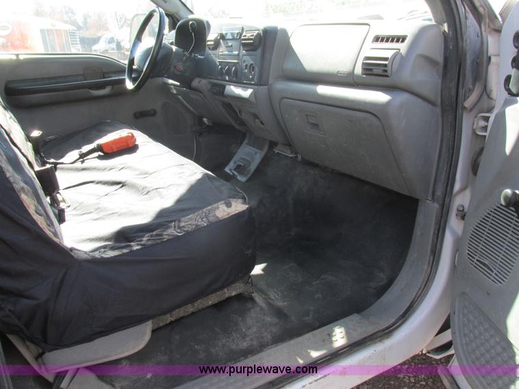 image for item K5206 2006 Ford F450 Super Duty dump truck