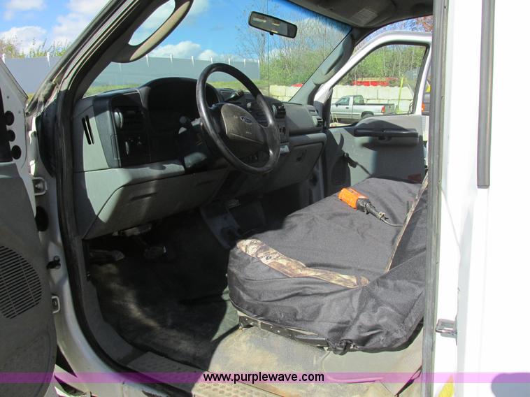 image for item K5206 2006 Ford F450 Super Duty dump truck