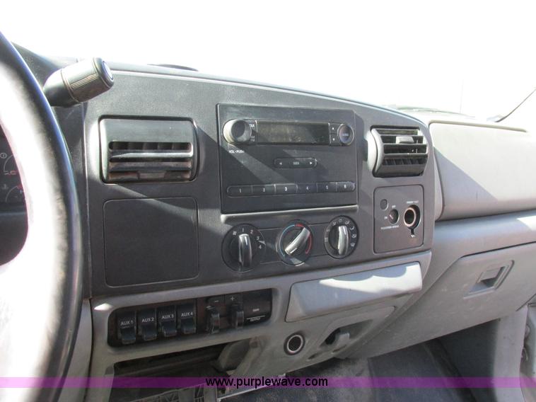 image for item K5206 2006 Ford F450 Super Duty dump truck