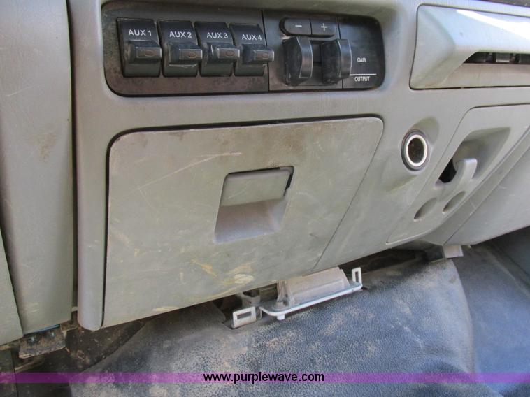 image for item K5206 2006 Ford F450 Super Duty dump truck