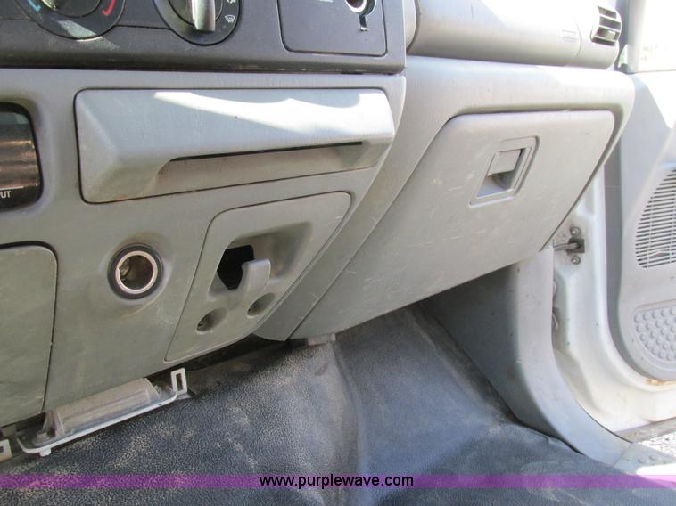 image for item K5206 2006 Ford F450 Super Duty dump truck