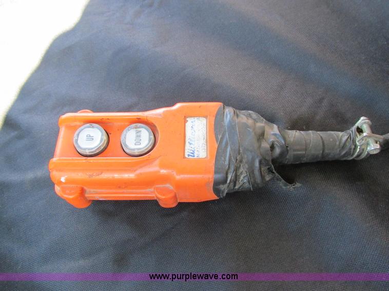 image for item K5206 2006 Ford F450 Super Duty dump truck