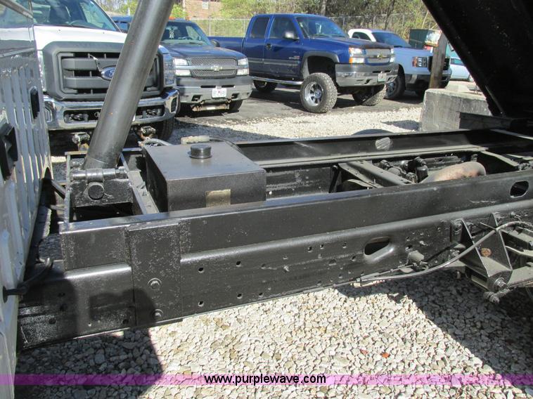 image for item K5206 2006 Ford F450 Super Duty dump truck
