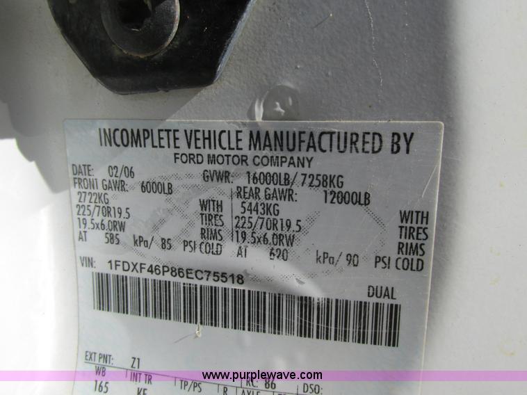 image for item K5206 2006 Ford F450 Super Duty dump truck