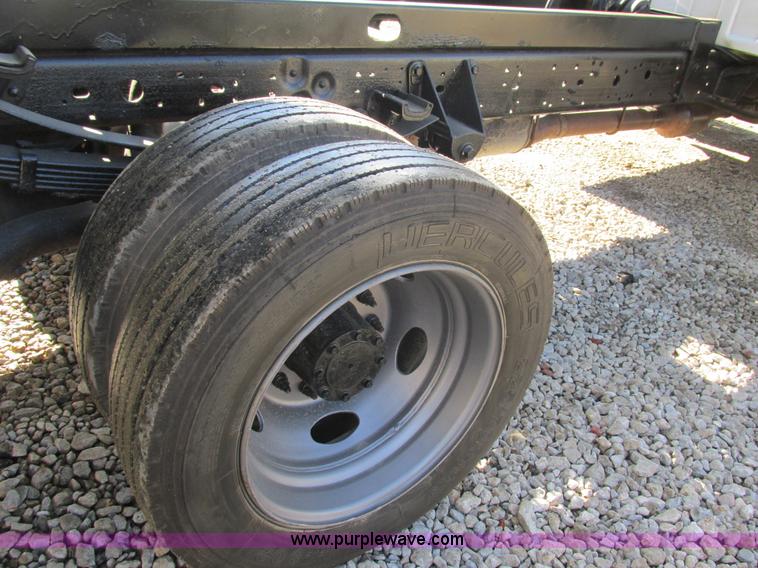 image for item K5206 2006 Ford F450 Super Duty dump truck