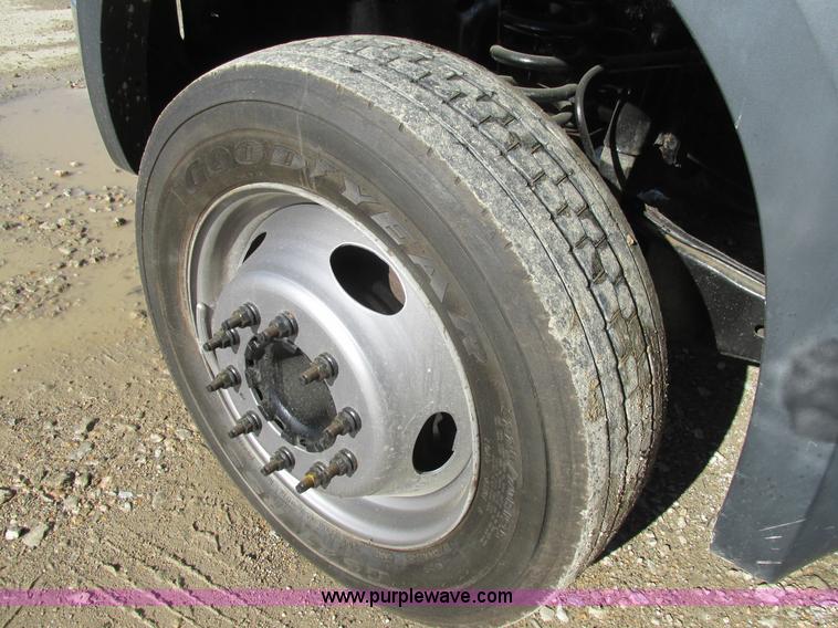 image for item K5206 2006 Ford F450 Super Duty dump truck