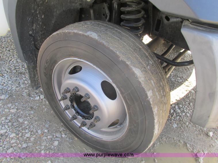 image for item K5206 2006 Ford F450 Super Duty dump truck