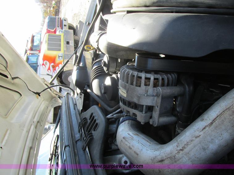 image for item K5206 2006 Ford F450 Super Duty dump truck