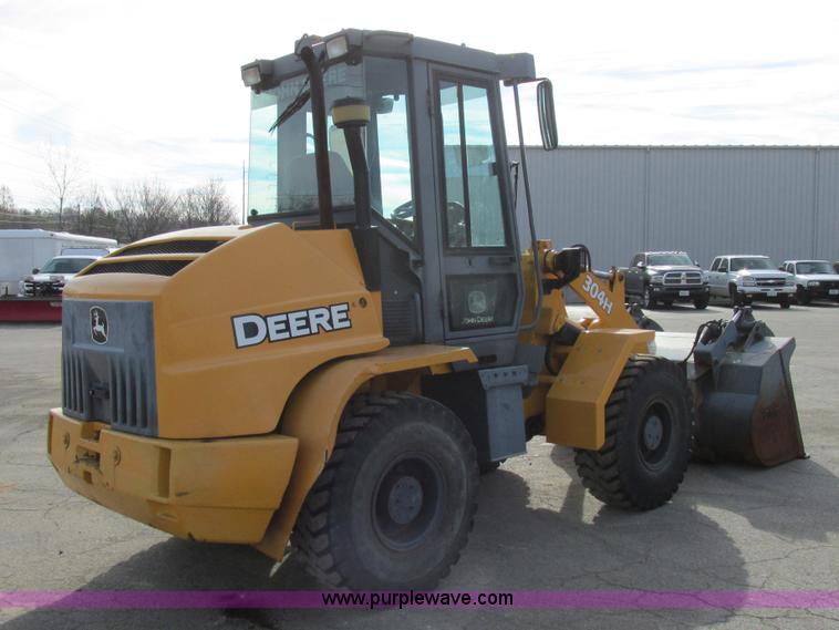 image for item K5211 2004 John Deere 304H wheel loader