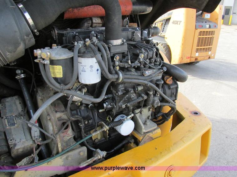 image for item K5211 2004 John Deere 304H wheel loader