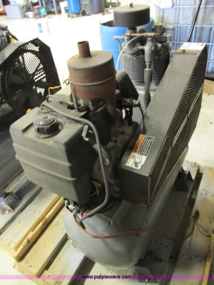 image for item K5213 2001 Gardner Denver air compressor