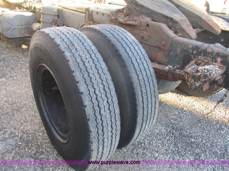 image for item K5215 1968 International Fleetstar 2000 semi truck