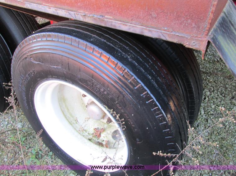 image for item K5223 1978 Childers R25MTMS1408 oil heater